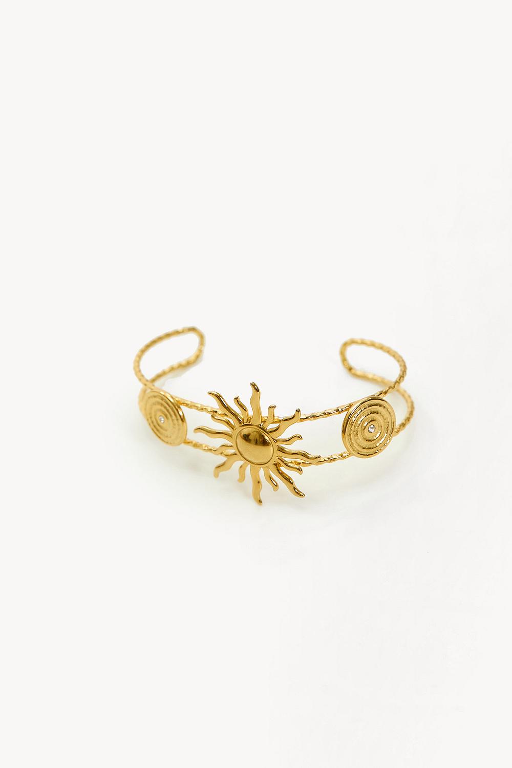 Gold bracelet