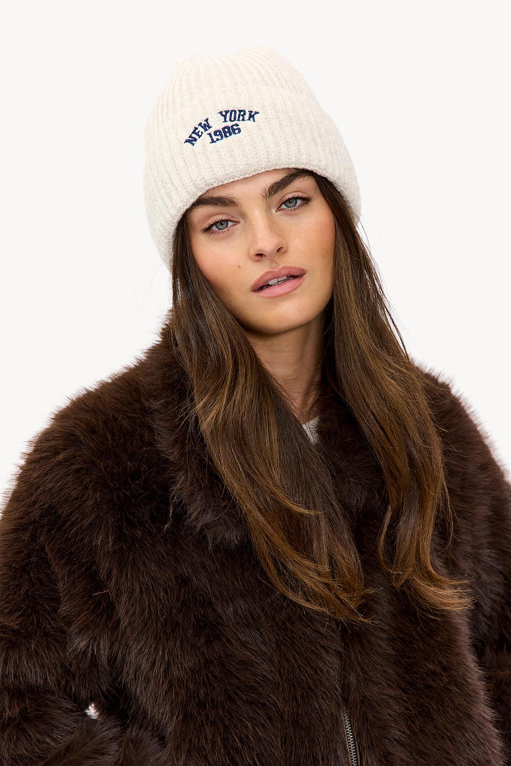 Bonnet blanc cassé
