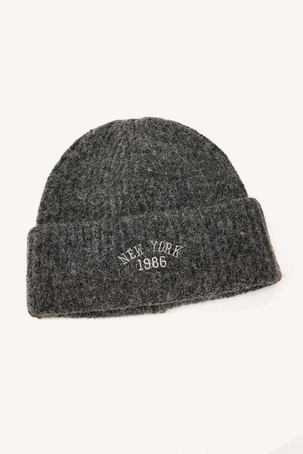 Gray hat