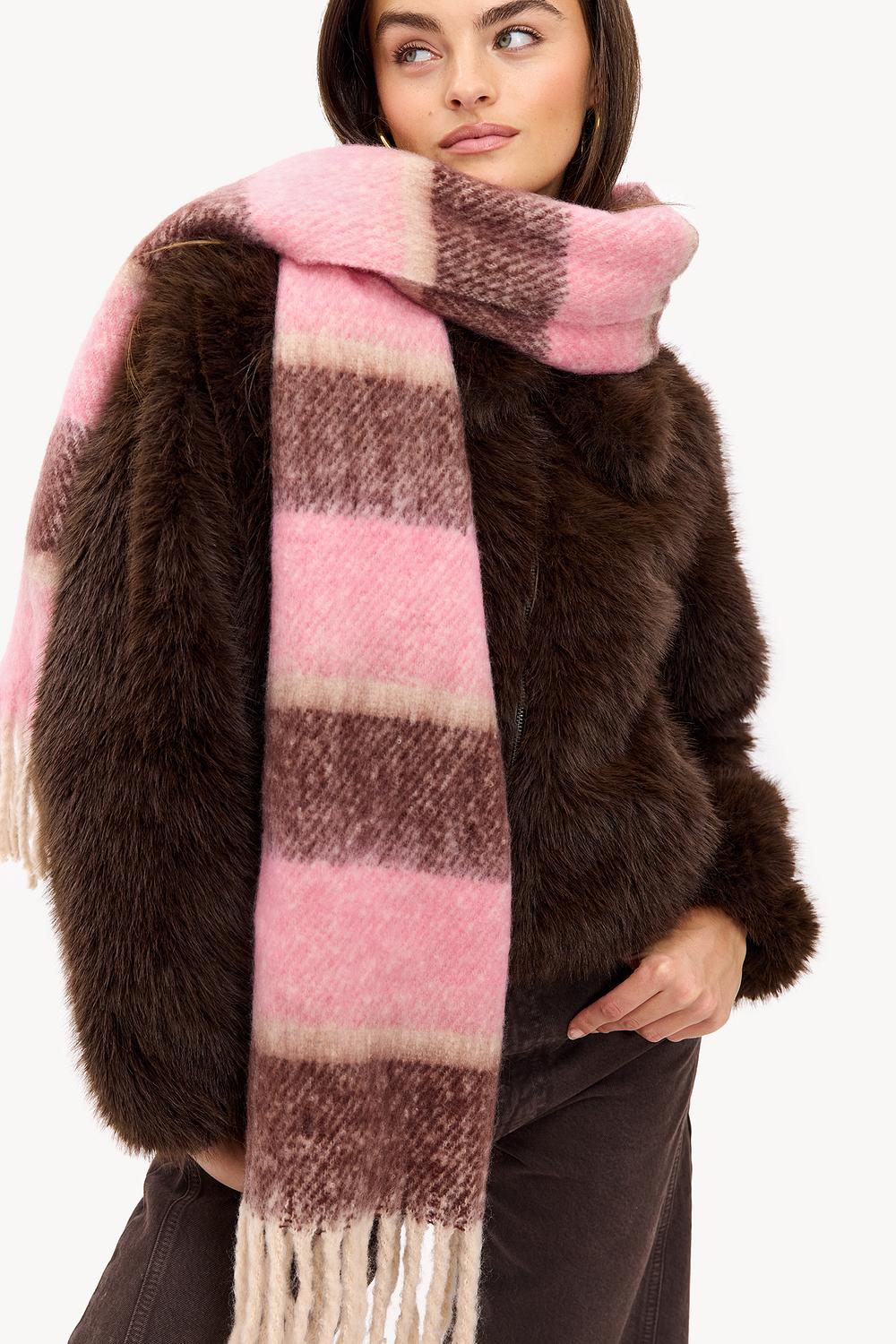 Pink scarf with stripes
