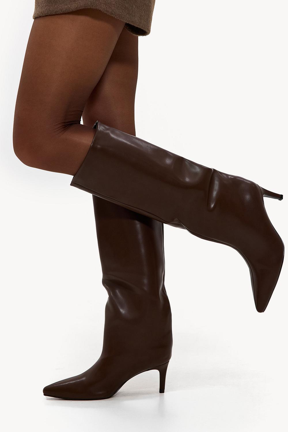 Bottes brunes avec talon