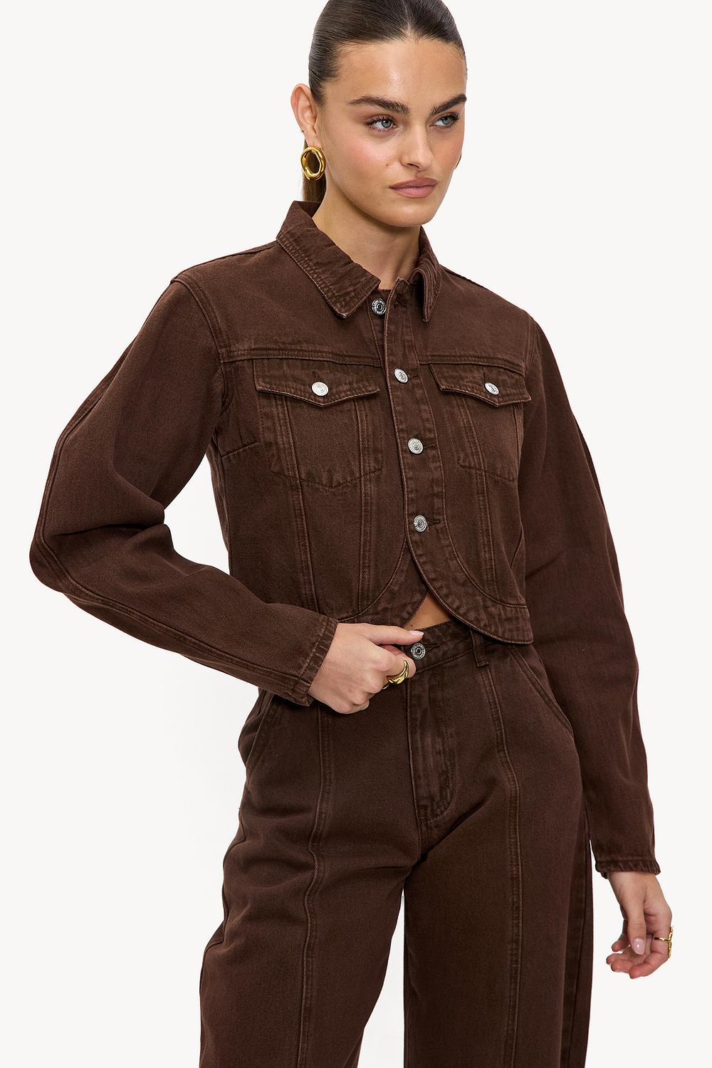 Chaqueta vaquera marrón