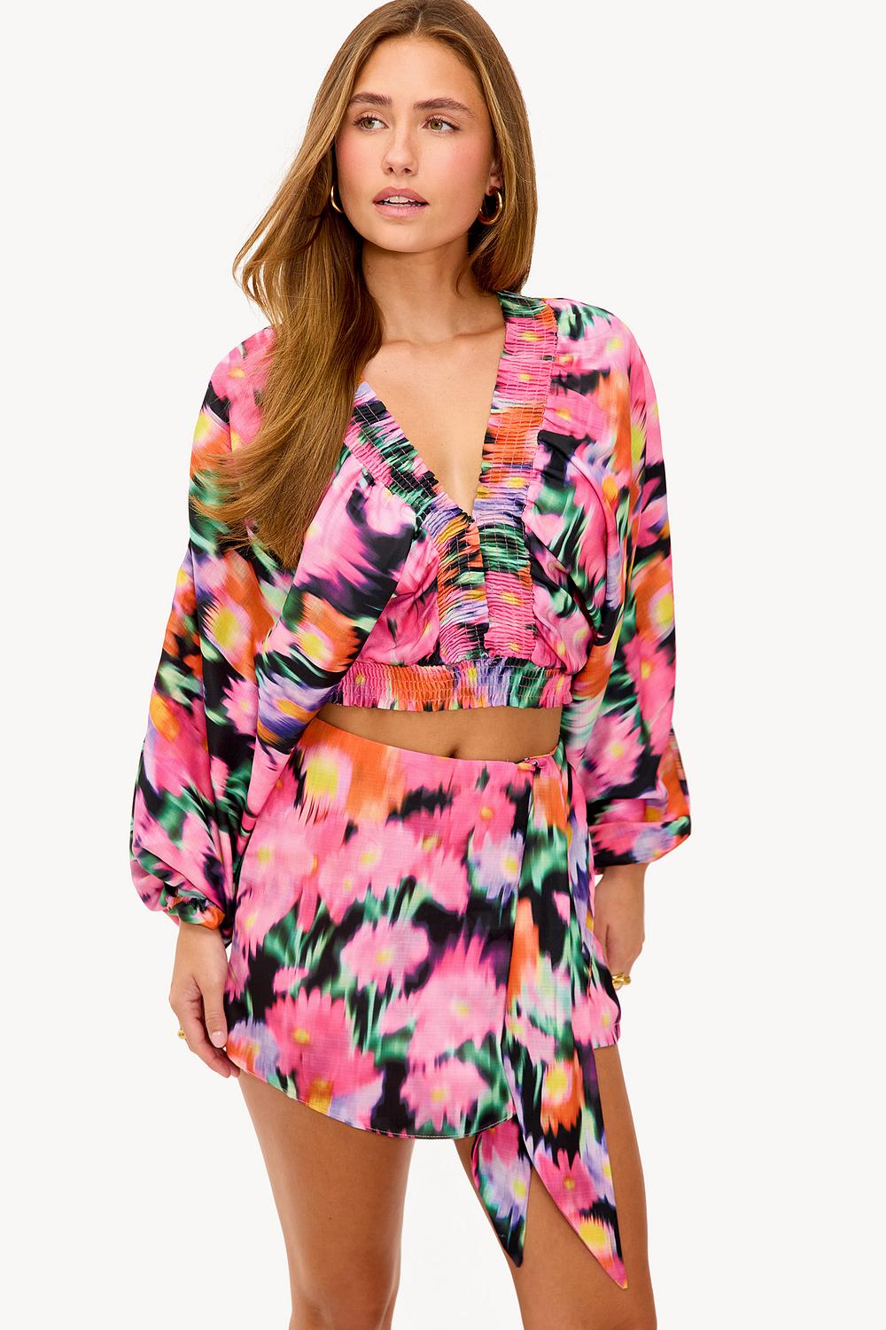 Top rosa con estampado