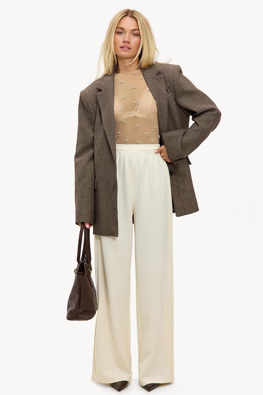 Pantalones de chándal crudo.