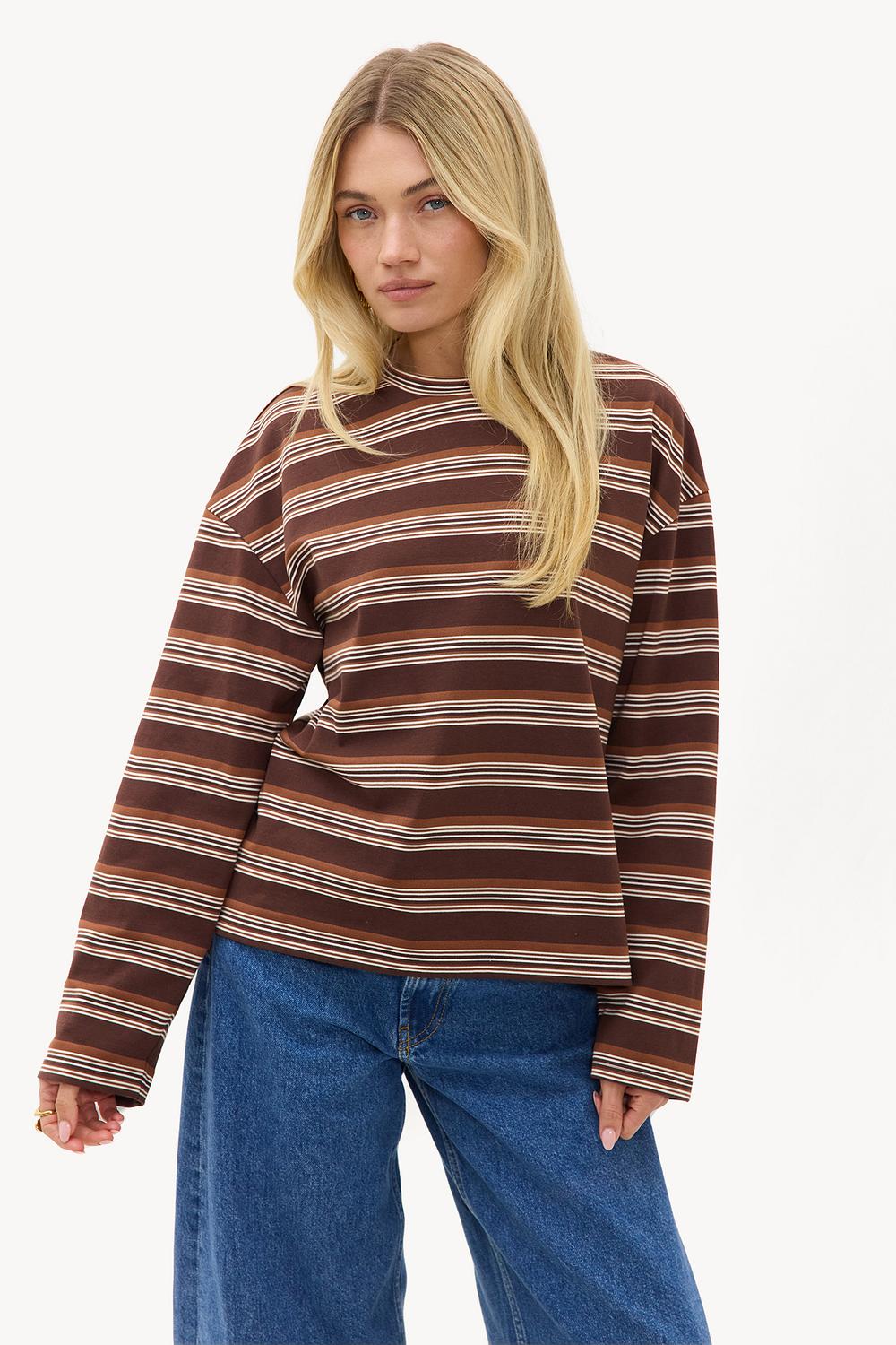 T-shirt marron à rayures