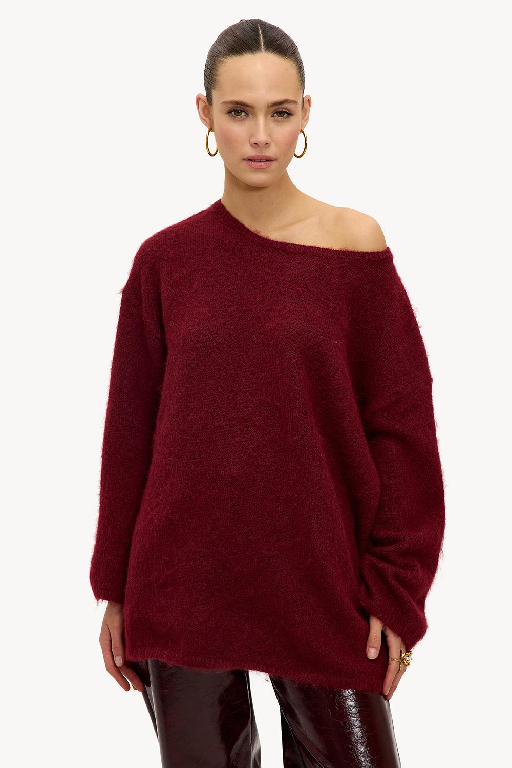 Bordeaux sweater
