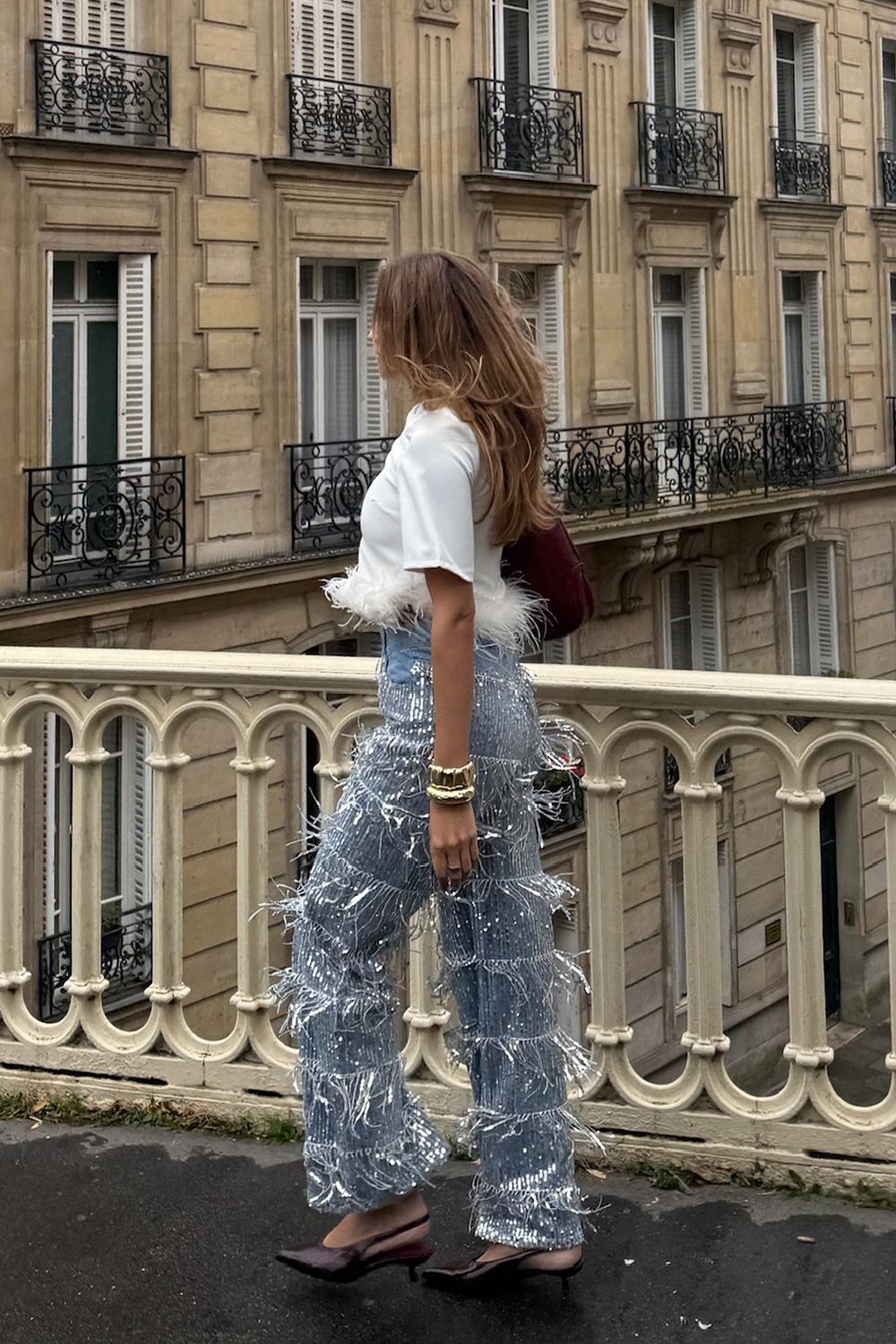 Jean bleu avec paillettes argentées