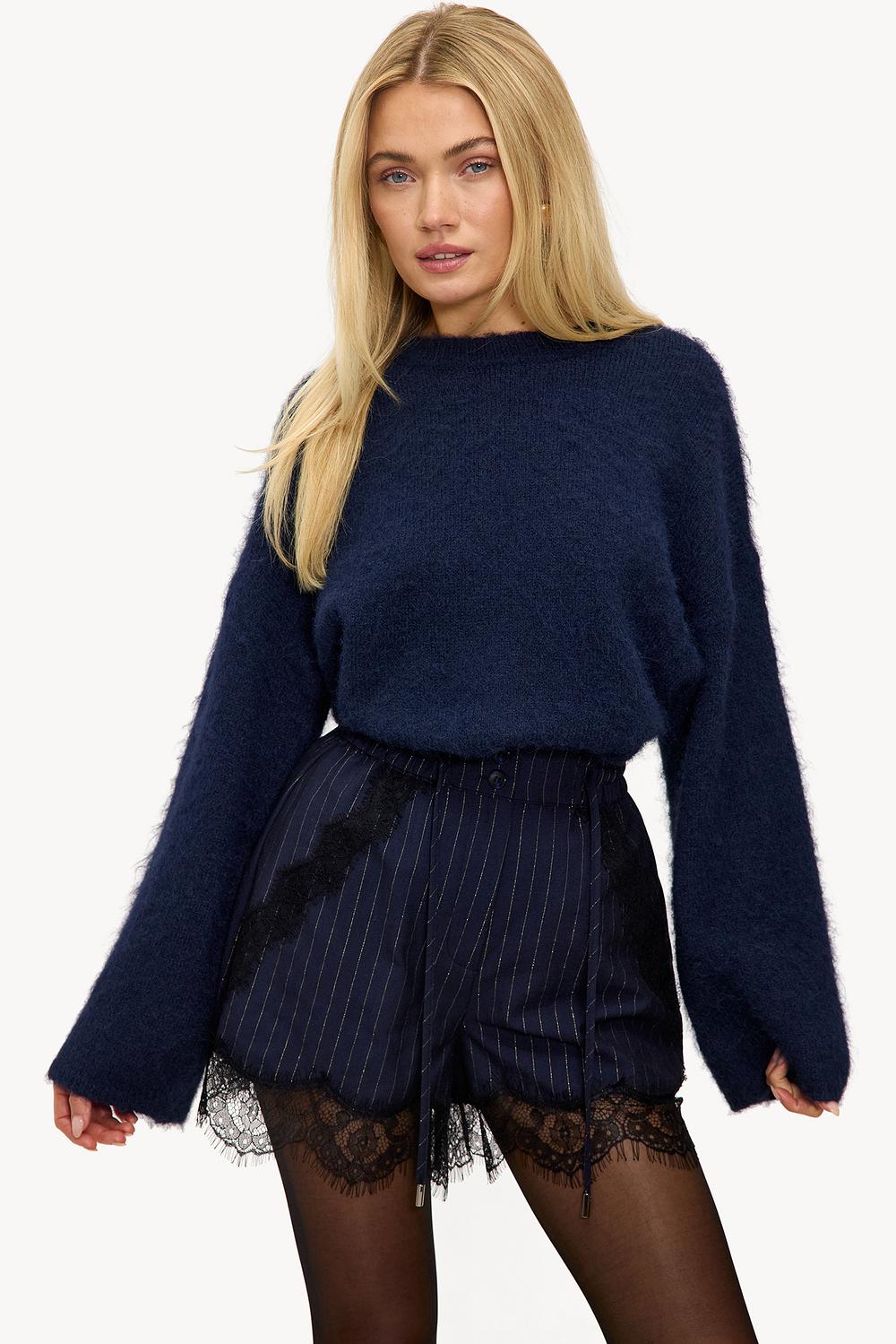 Blue striped shorts with lace