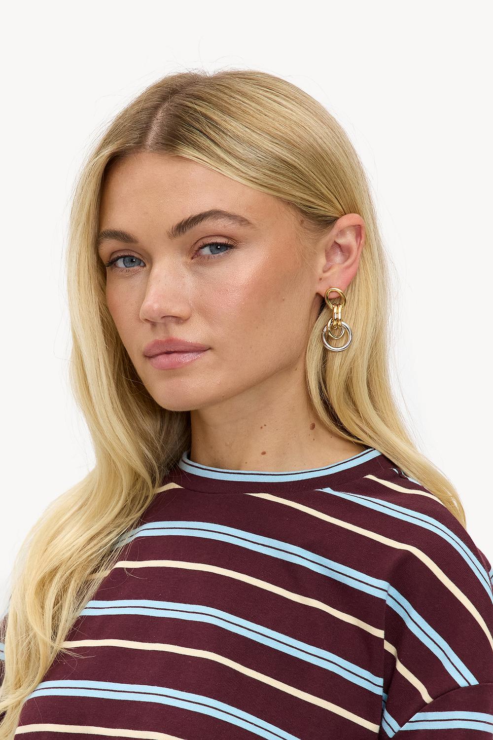 Boucles d’oreilles dorées