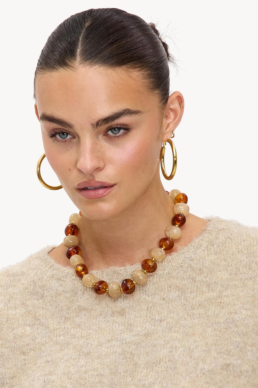 Collier marron clair