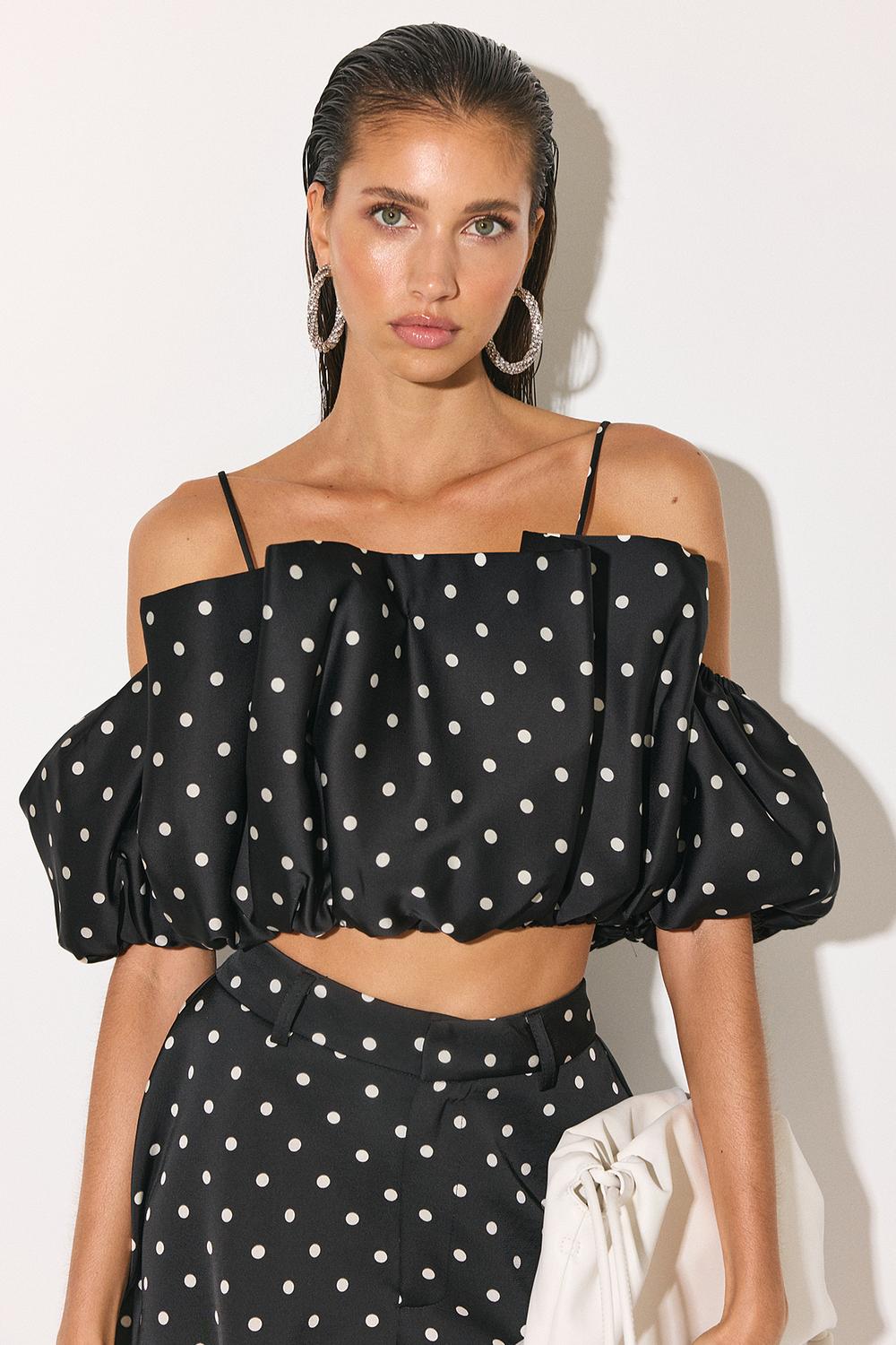 Black puff cropped top with polka dots