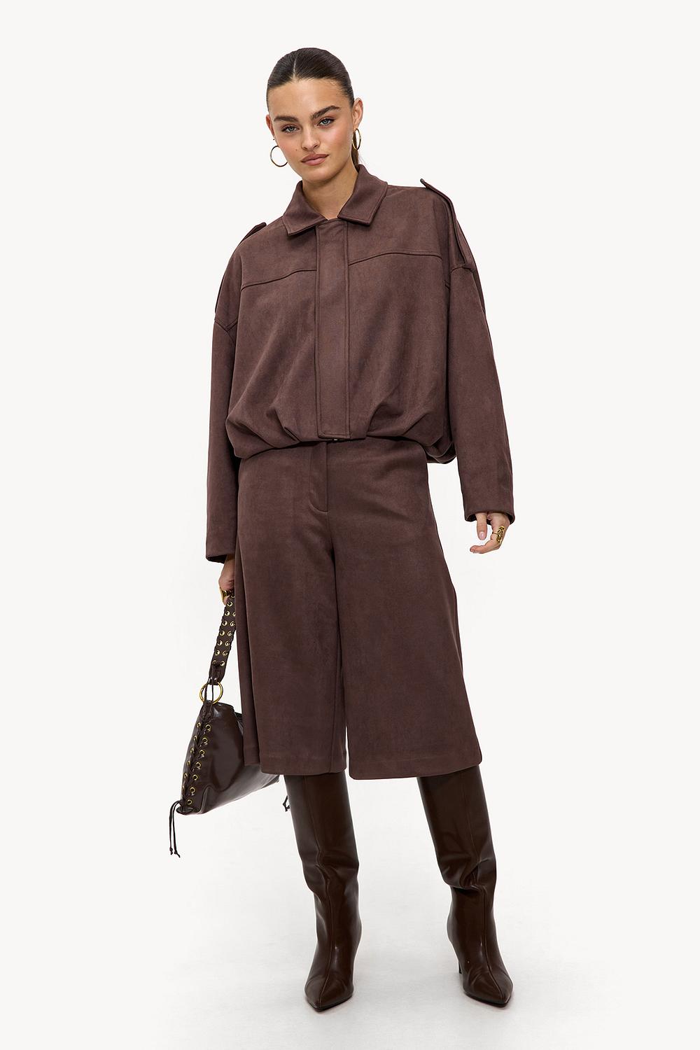 Light brown Bermuda shorts with suede look