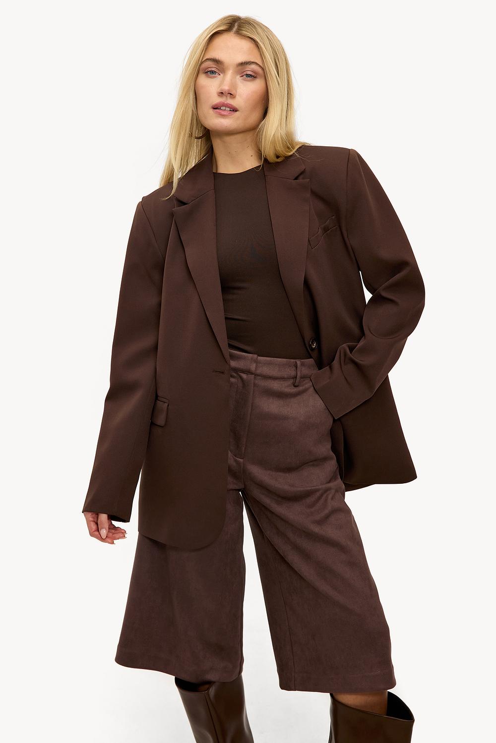 Lichtbruine bermuda short met suédelook