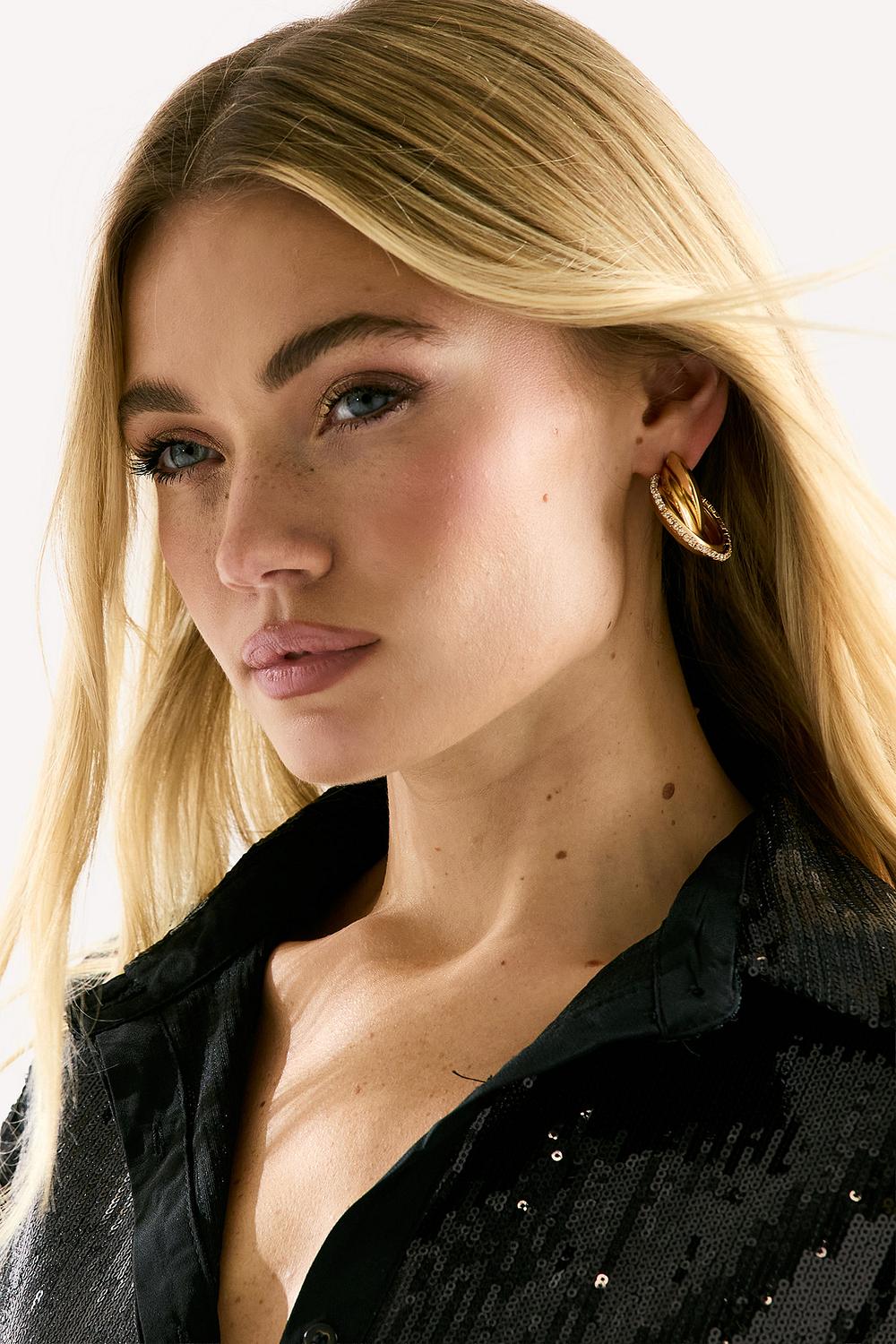 Gouden oorbellen met strass stenen