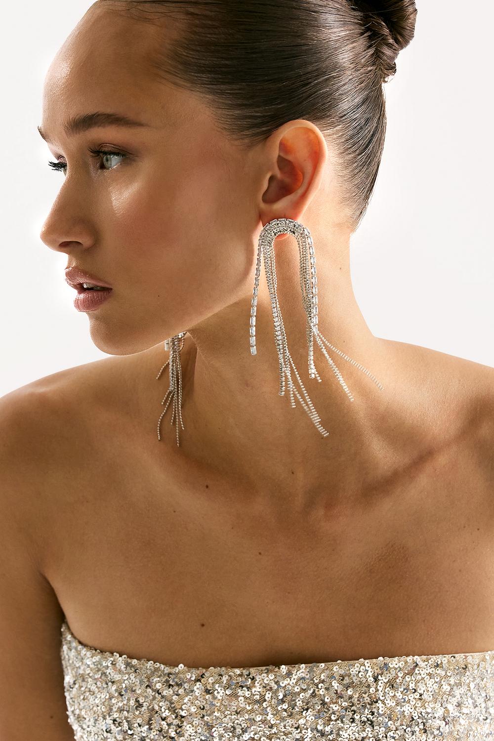 Pendientes plateados con piedras de strass