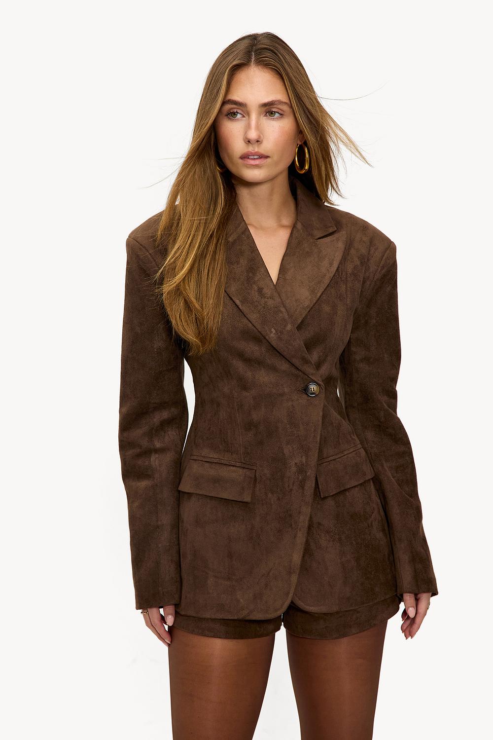 Blazer marron foncé aspect daim
