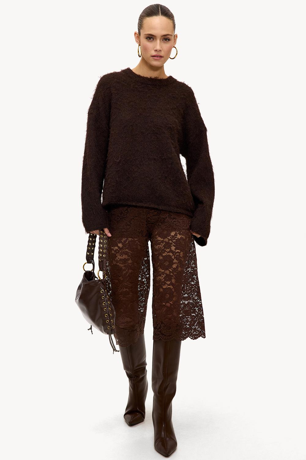 Short marrón de encaje