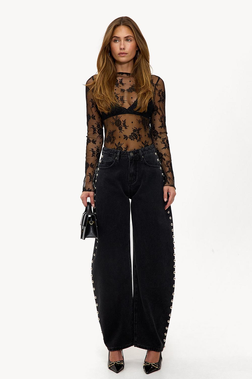 Jean ballon gris foncé avec clous argentés