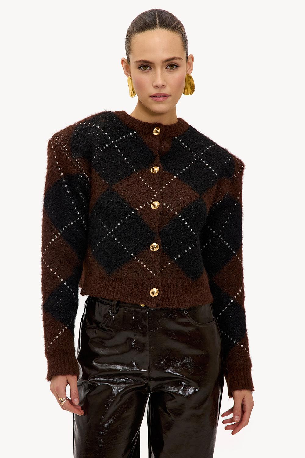 Cardigan marron à carreaux et boutons dorés