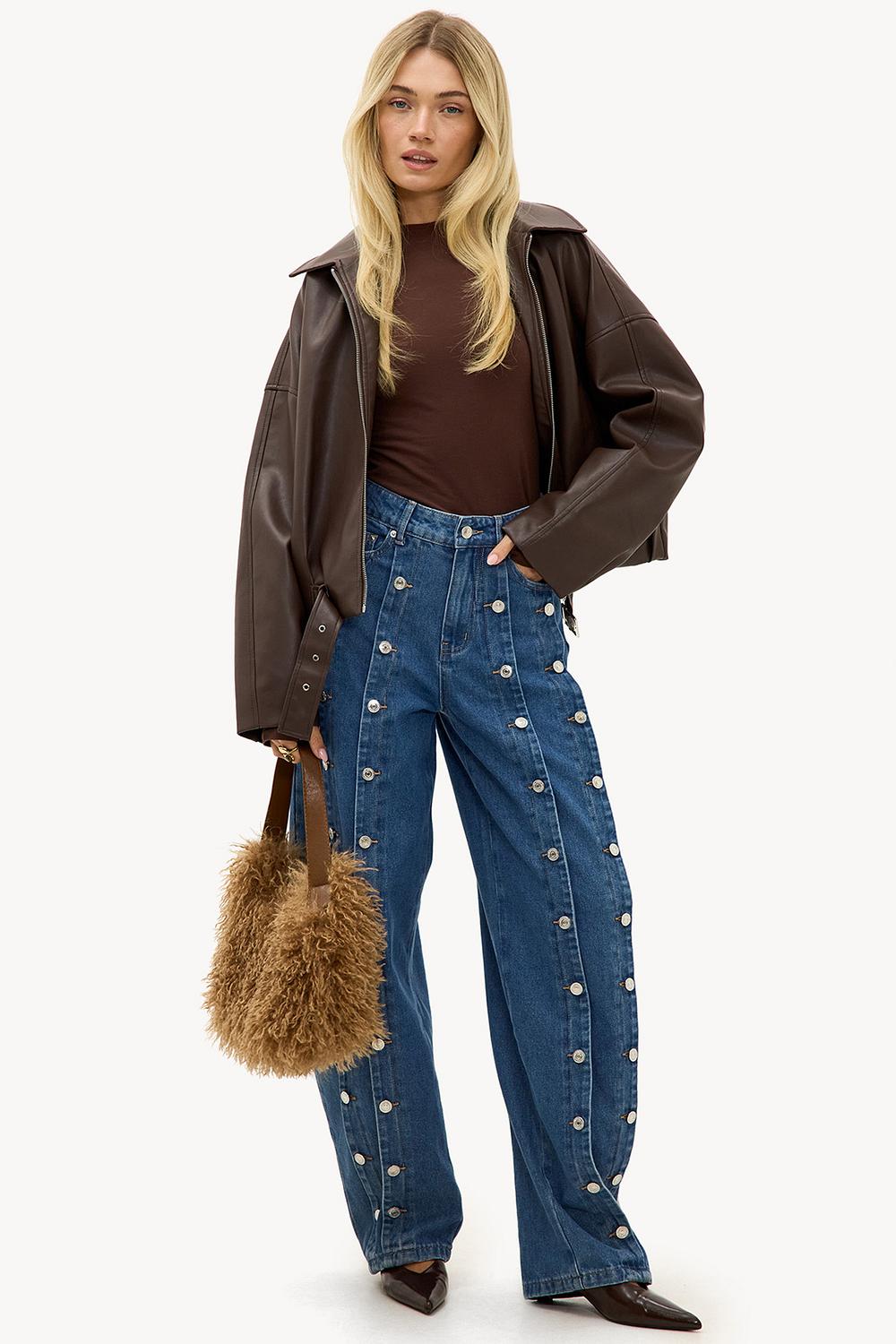 Blauwe balloon jeans met knopendetails