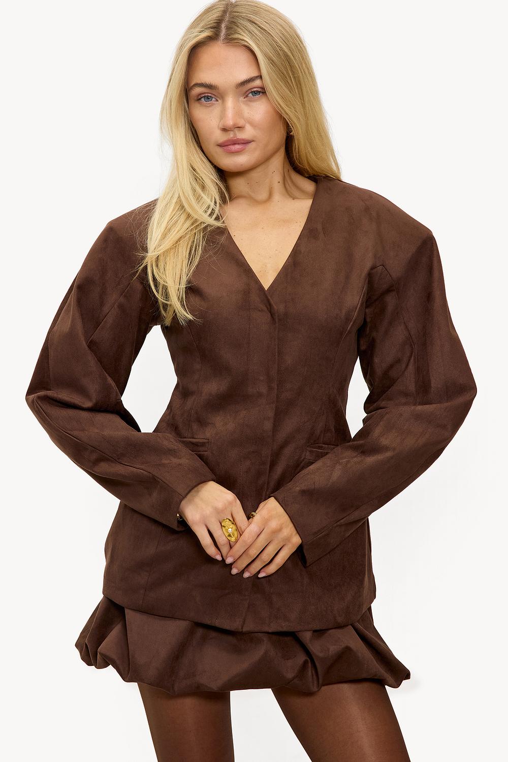 Jupe marron foncé aspect daim