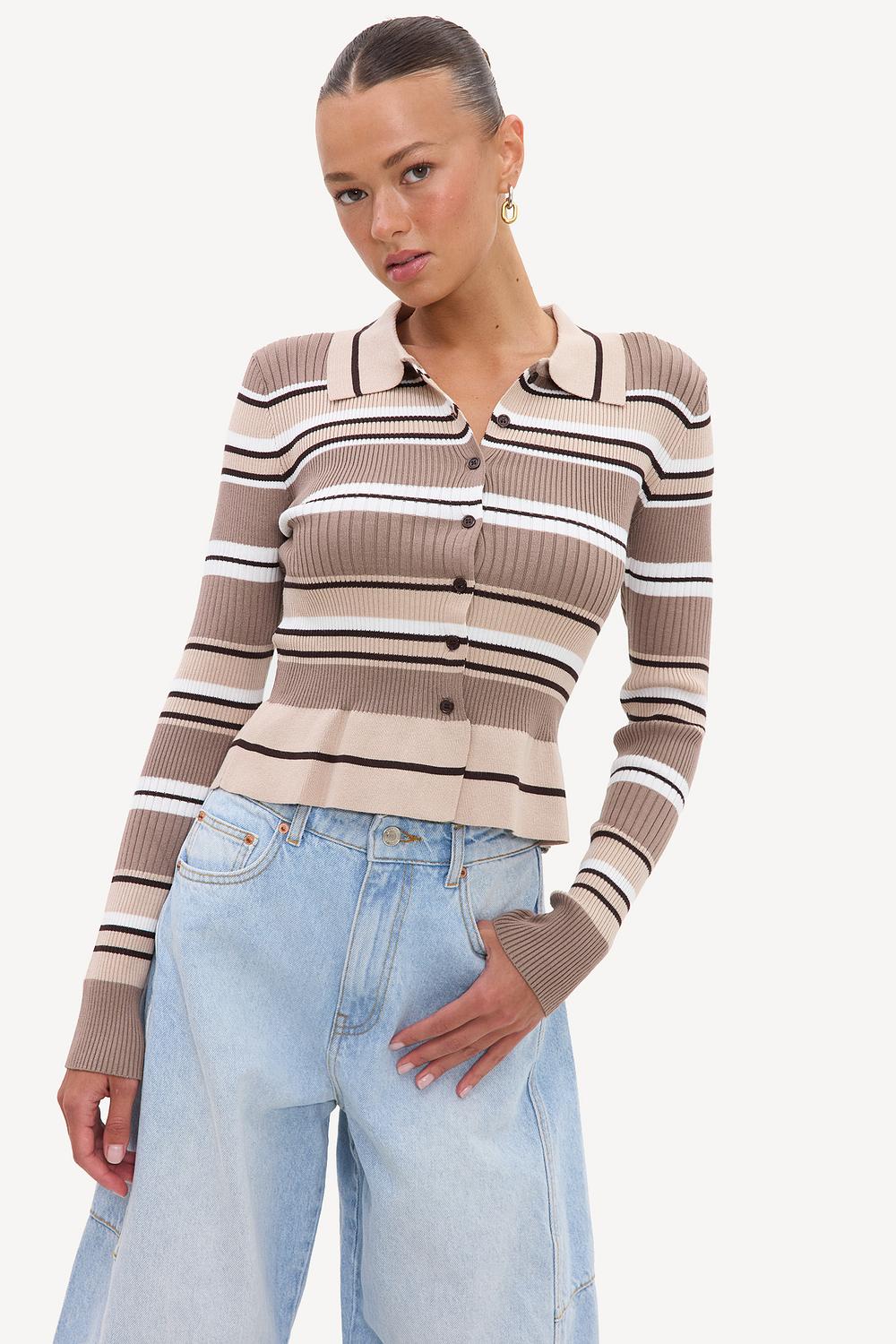 Polo beige a rayas