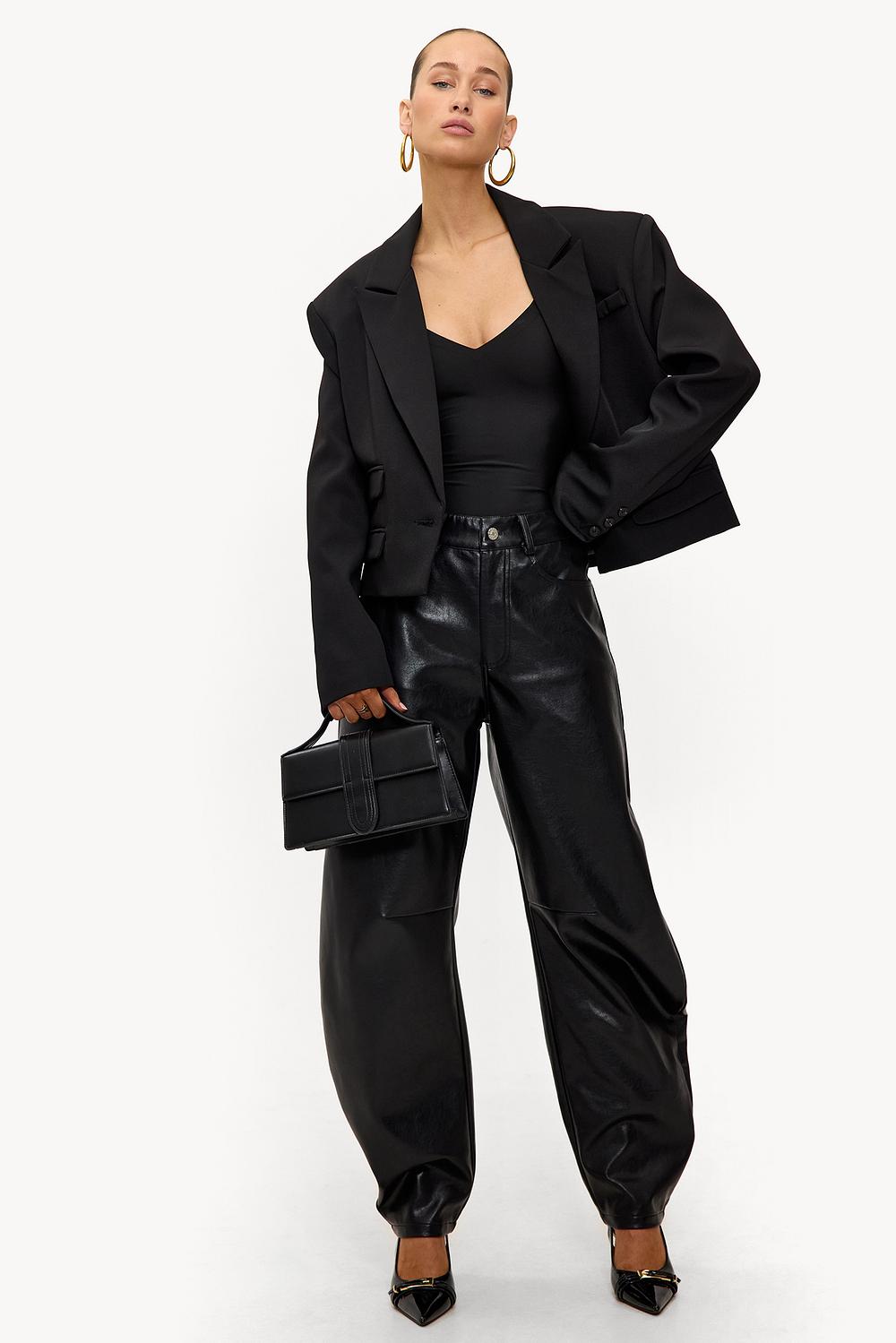 Pantalones negros de PU con corte balloon