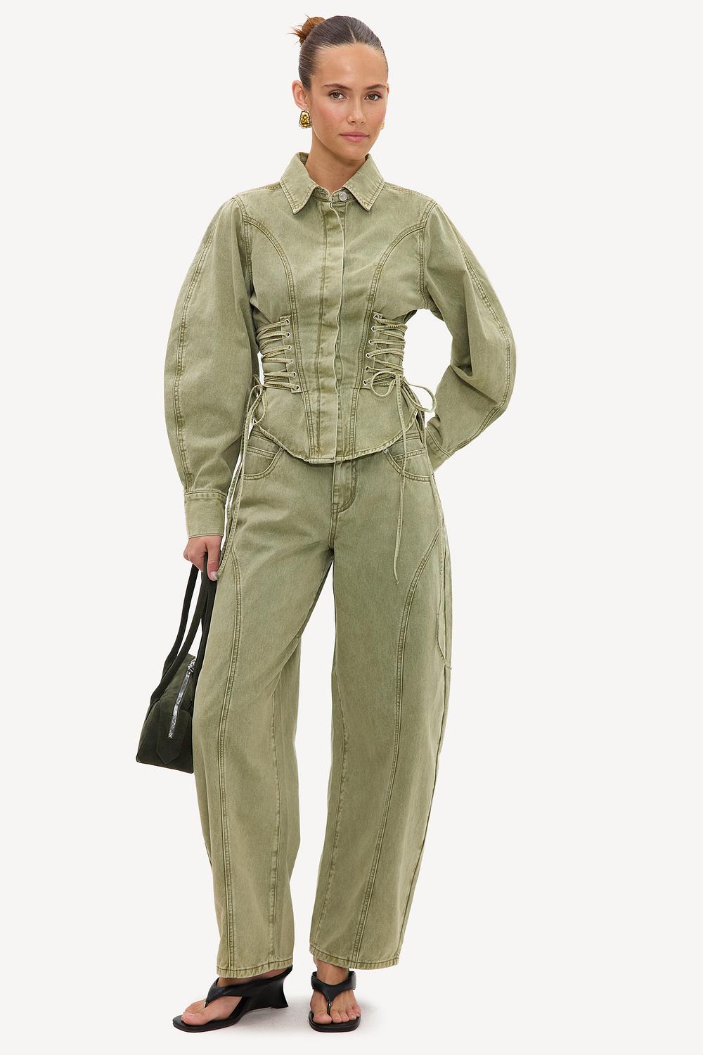Green balloon jeans