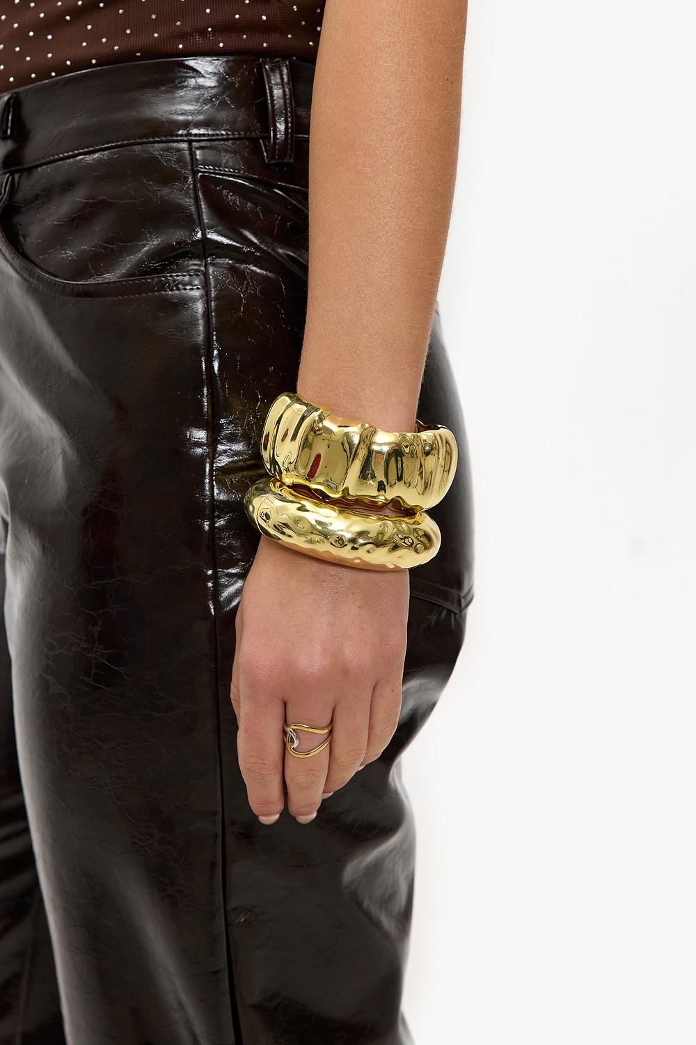 Gold bracelets 2-pack