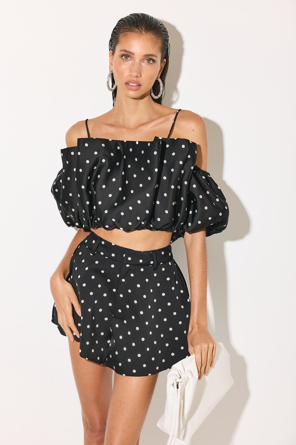 Short noir à pois