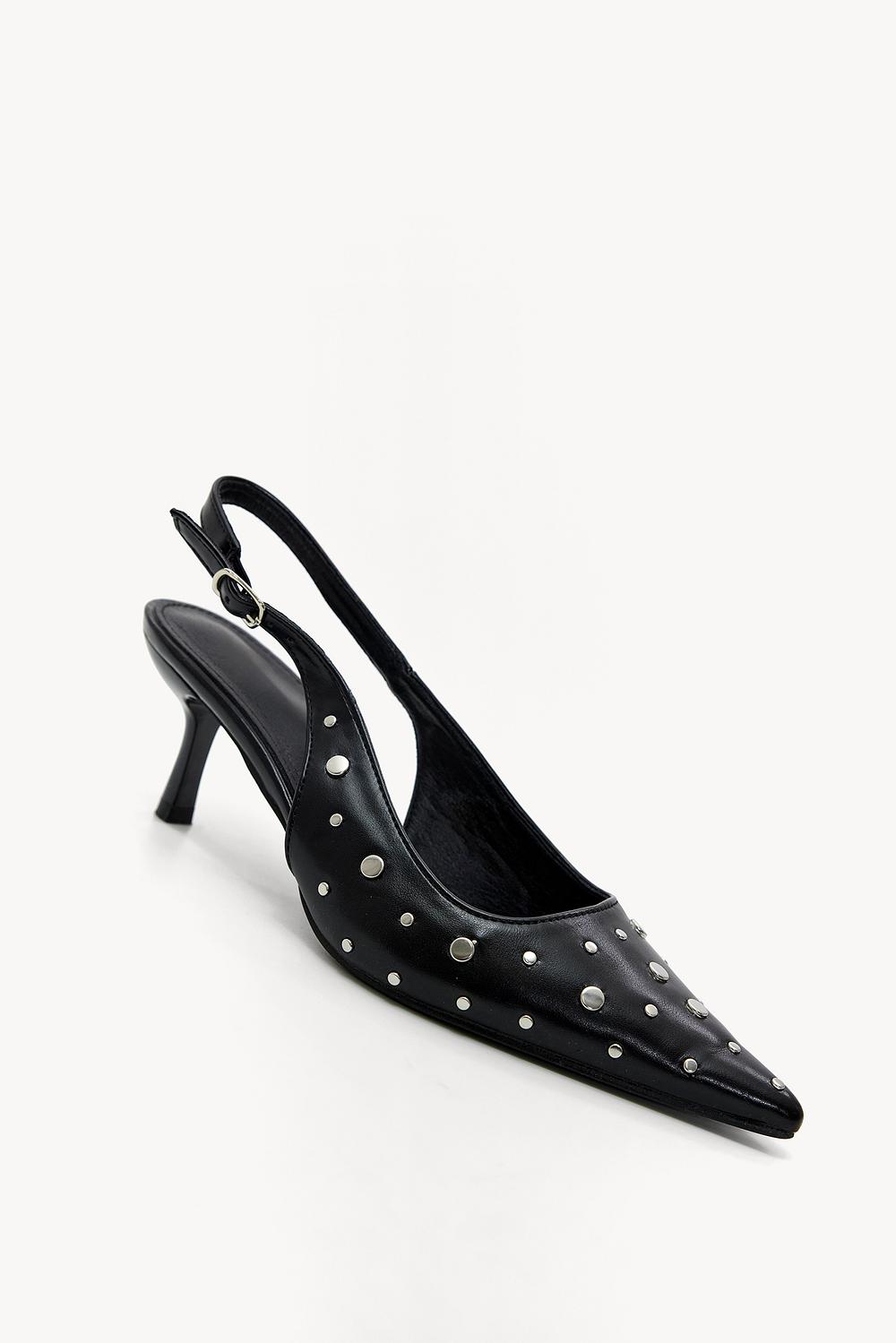 Zwarte hakken met studs