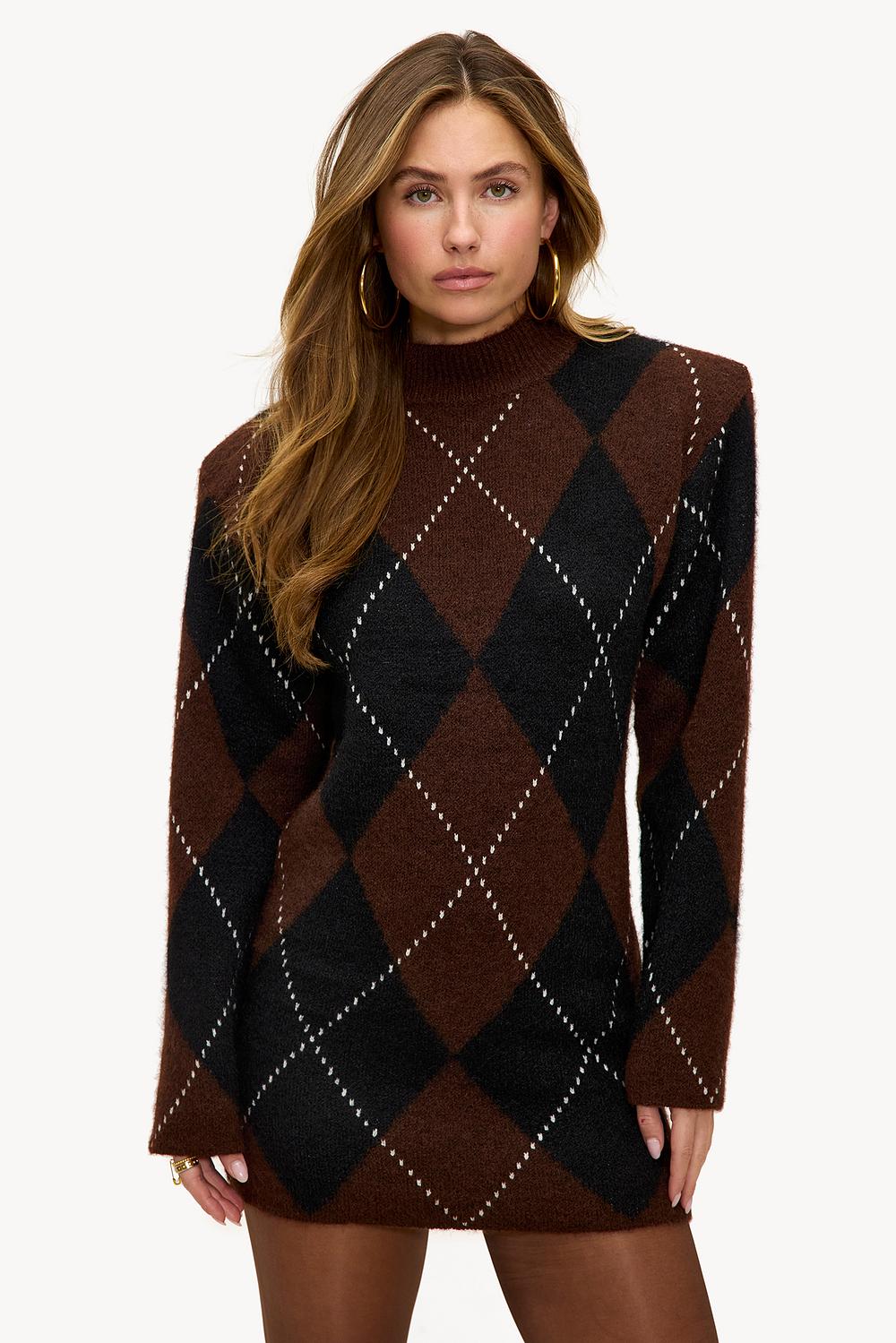 Brown dress with check pattern