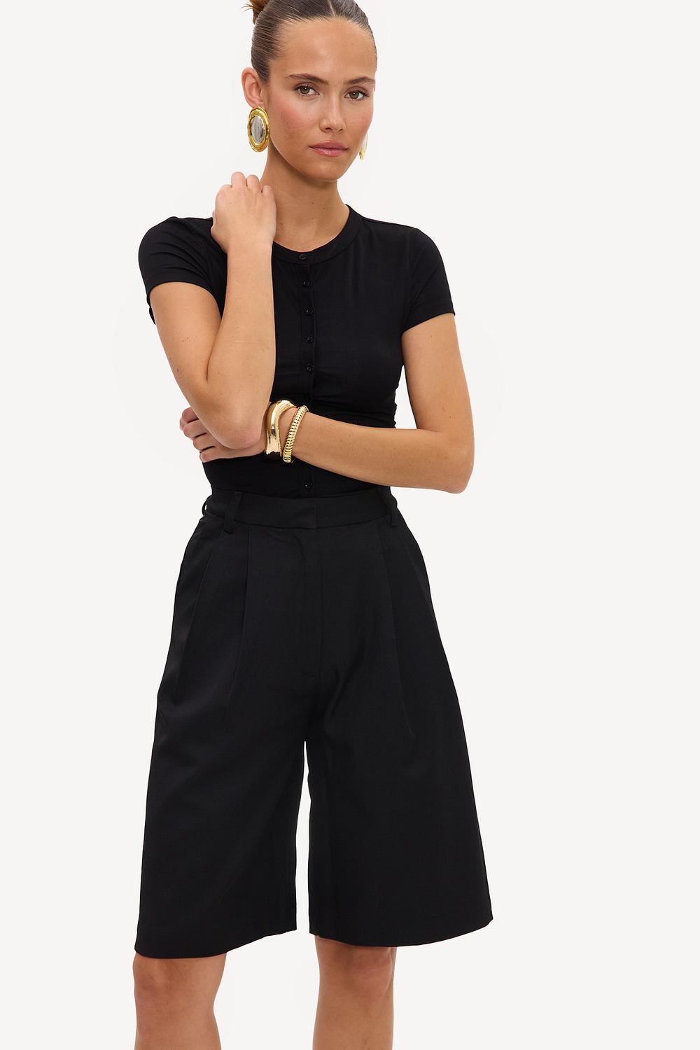 Pantalones bermudas negros