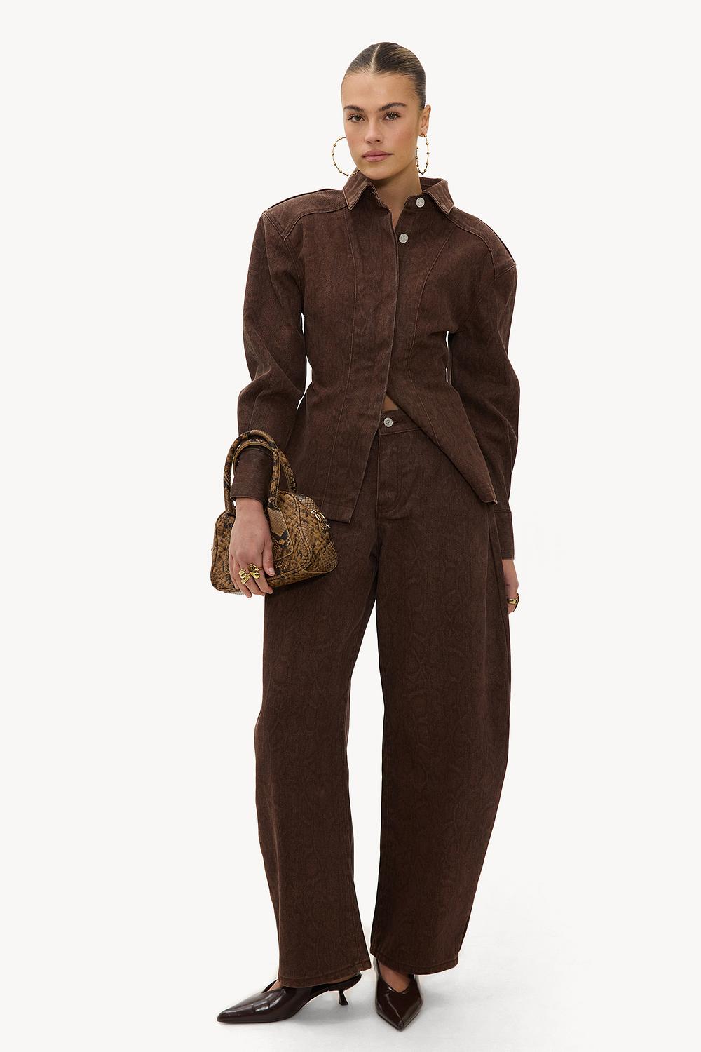 Brown balloon jeans with snake print 