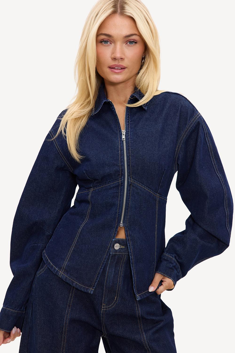 Chaqueta vaquera azul oscuro
