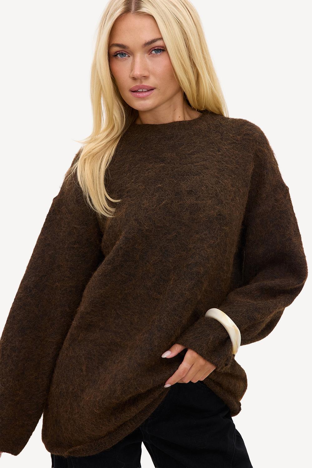 Pull marron foncé