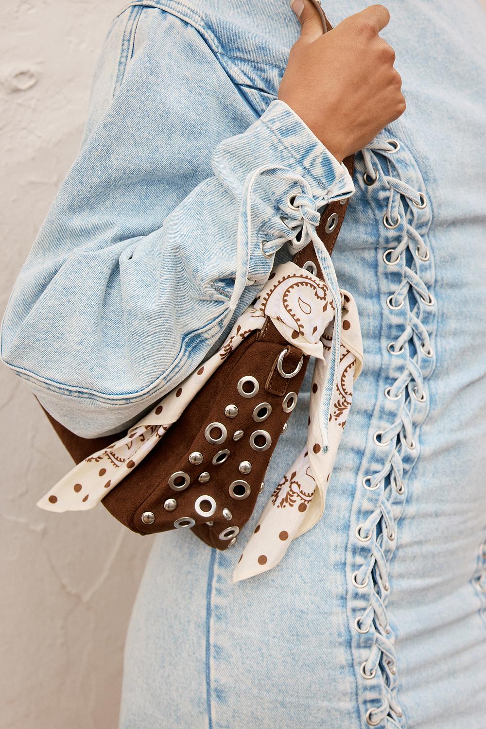 Bufanda beige con estampado de cachemira