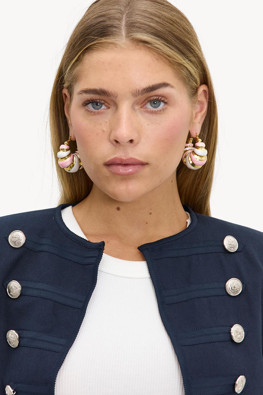 Boucles d'oreilles dorées imposantes