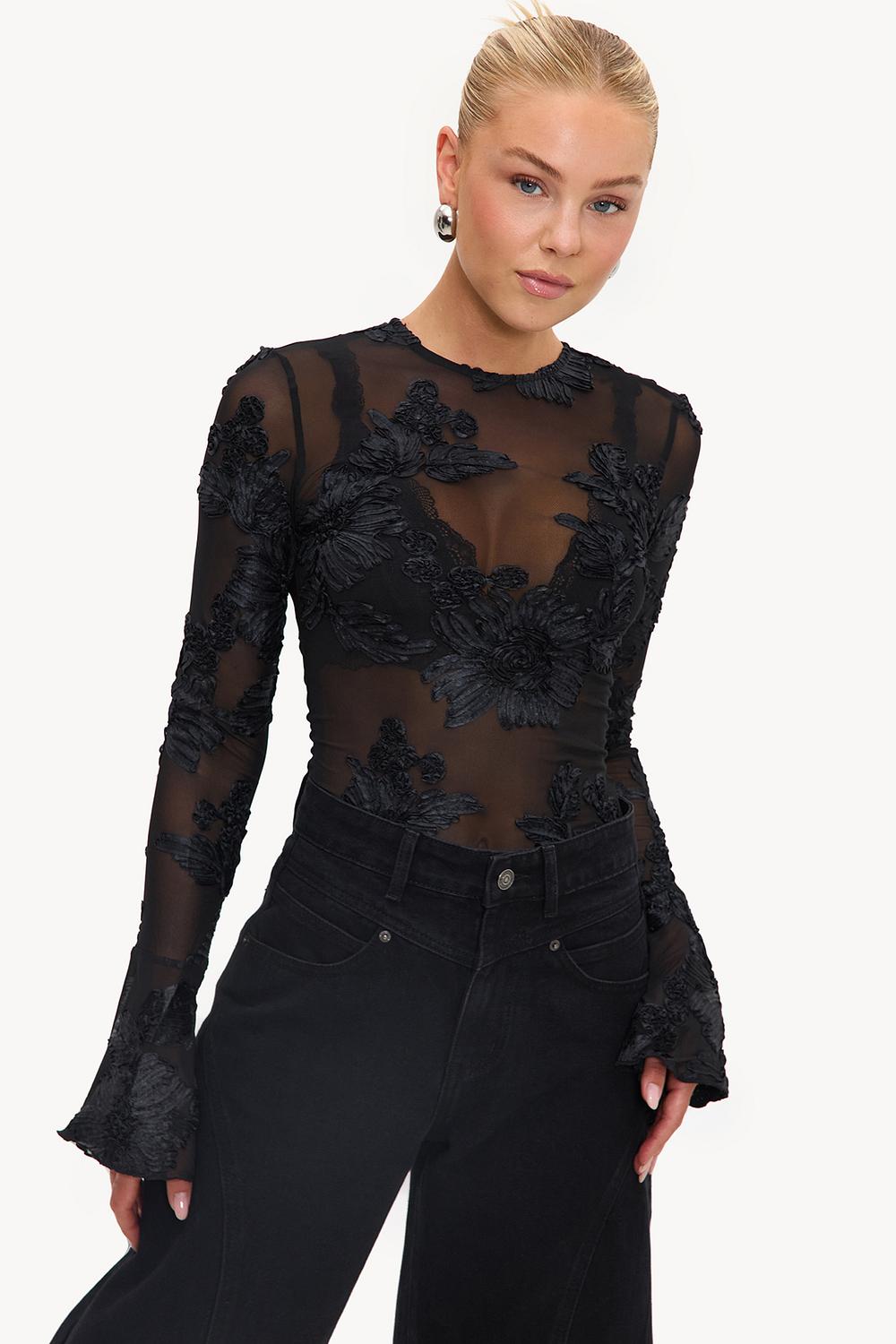 Zwarte top met bloemenprint