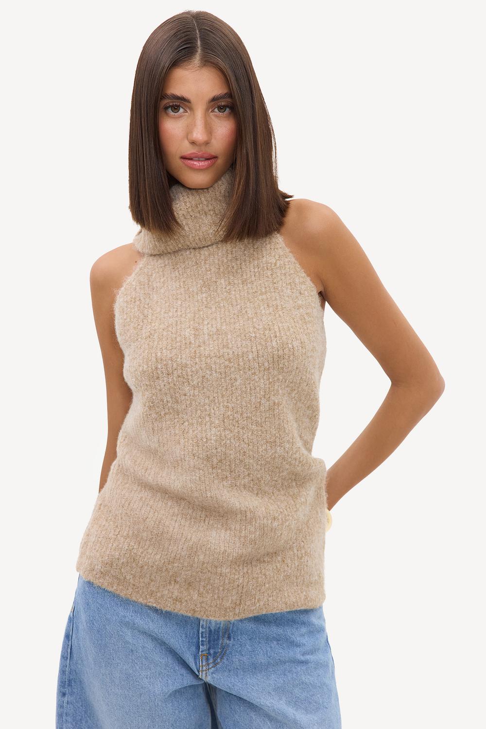 Knitted top with turtleneck