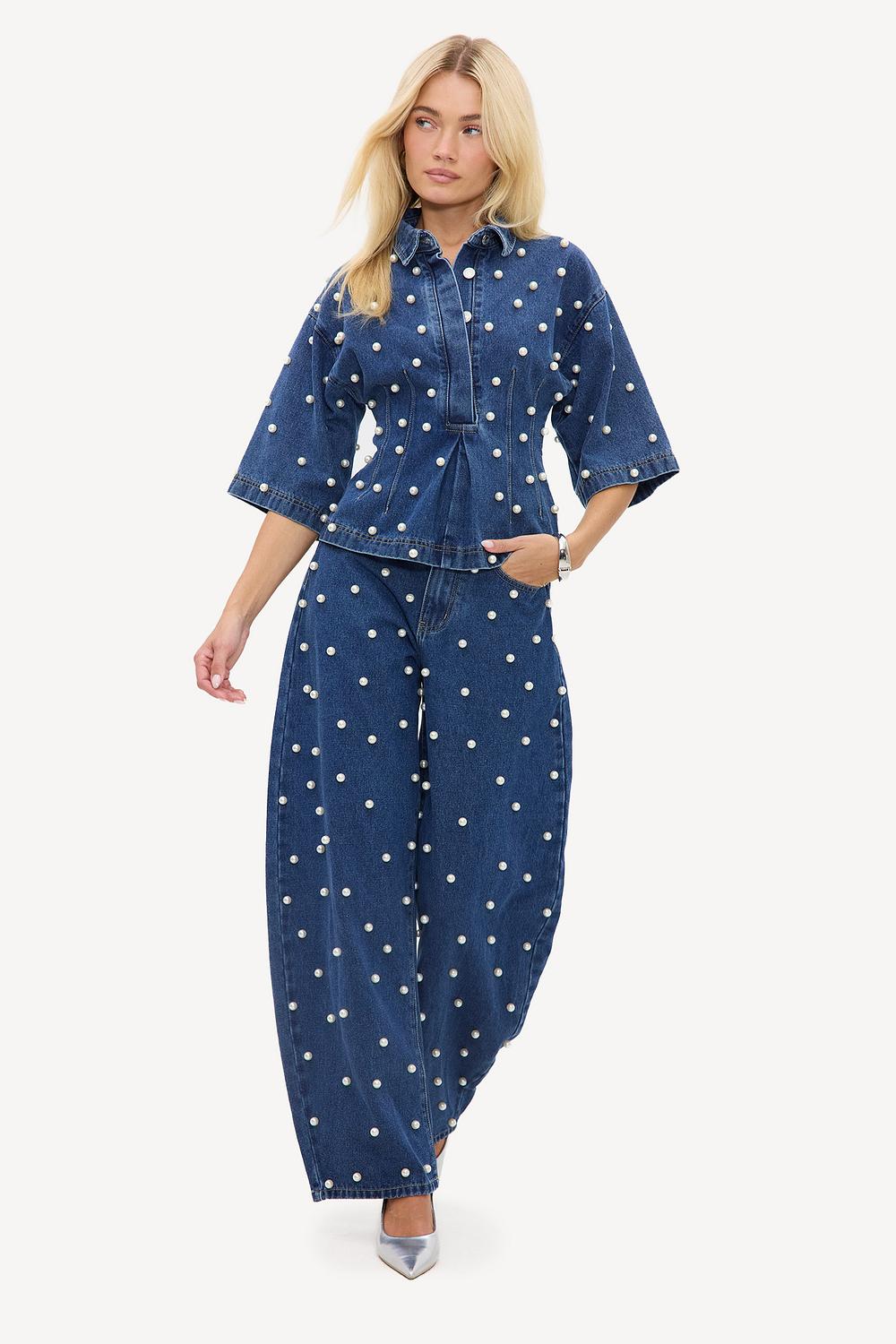 Dark blue jeans with pearls