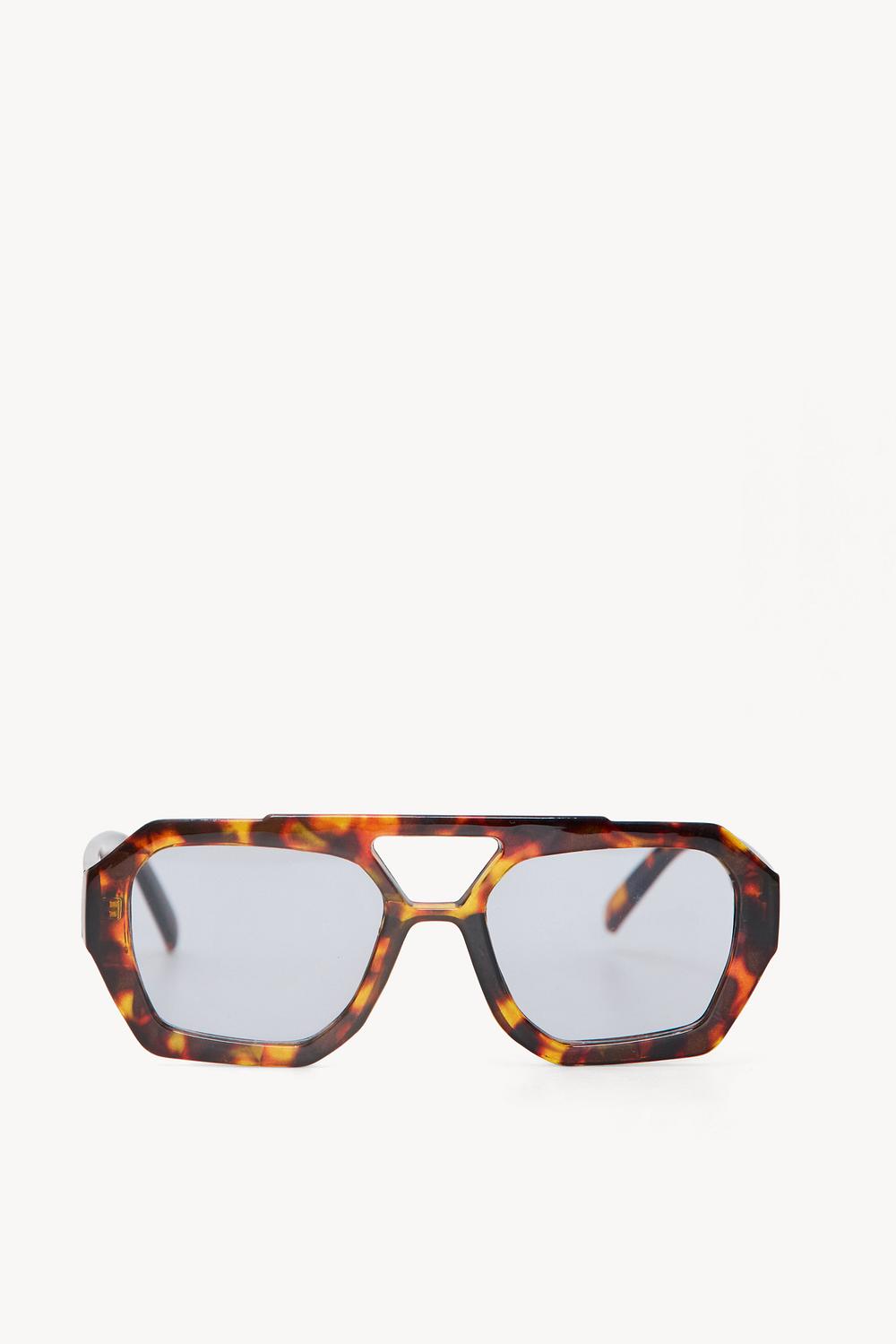 Gafas de sol marrón oscuro
