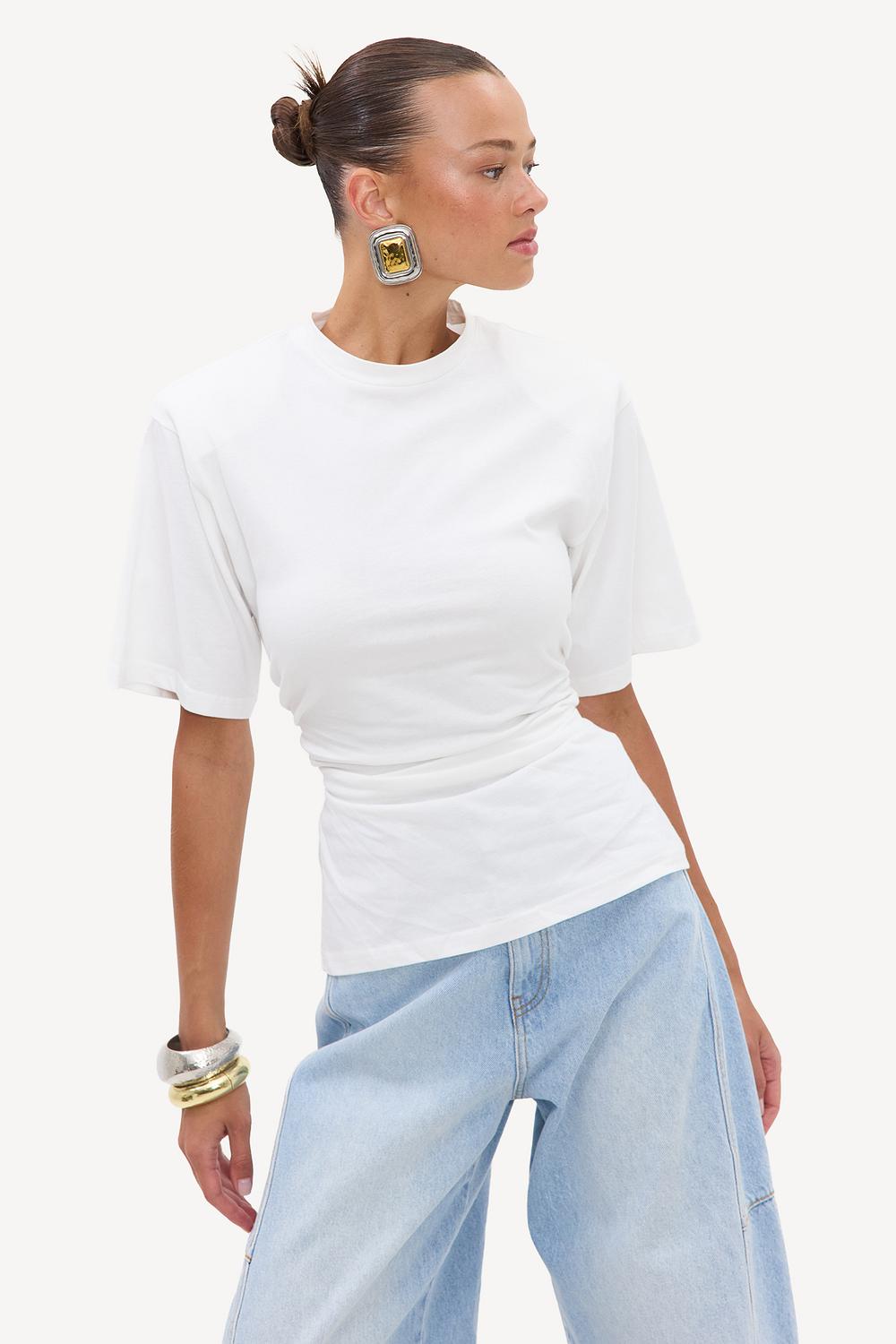 White T-shirt with shoulder pads