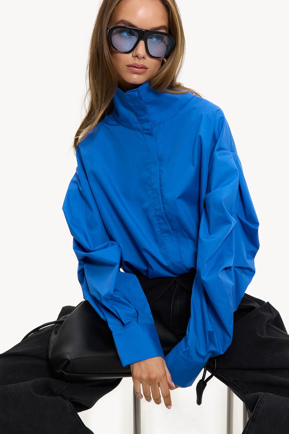 Blusa corta azul