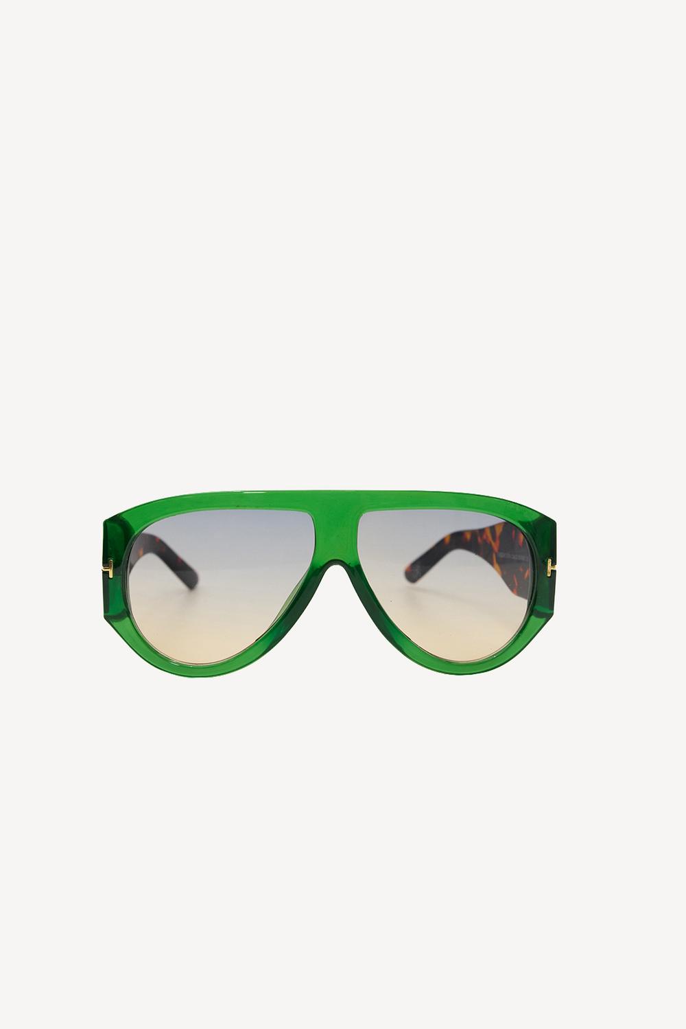 Green sunglasses with brown details