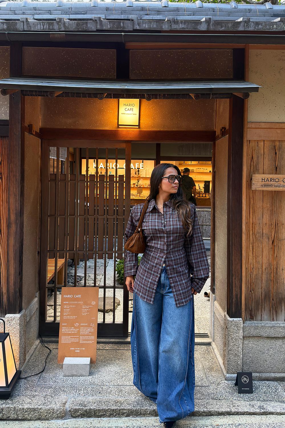 Dark blue jeans with double button
