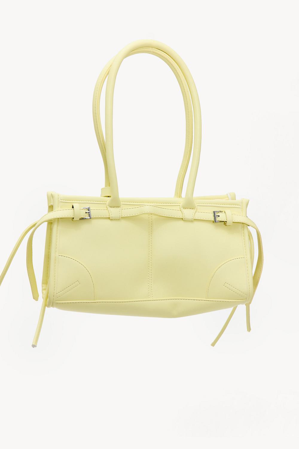 Sac jaune avec boucle