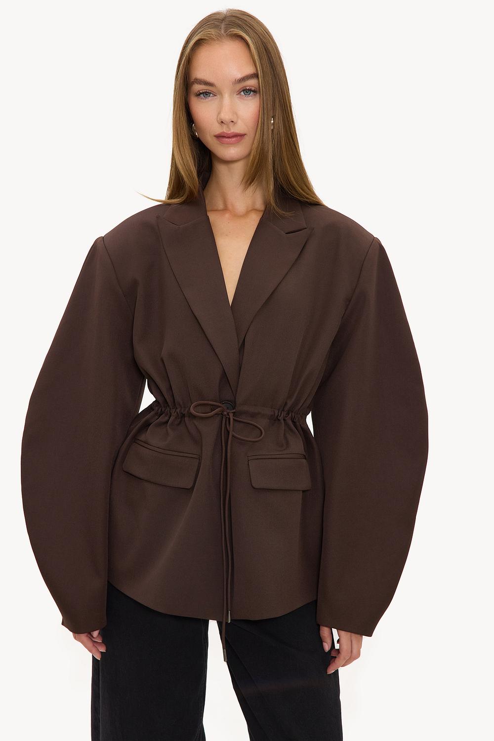 Dark brown fitted blazer with shoulder pads