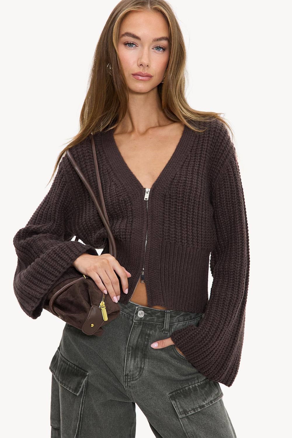 Donkerbruin gebreid vest