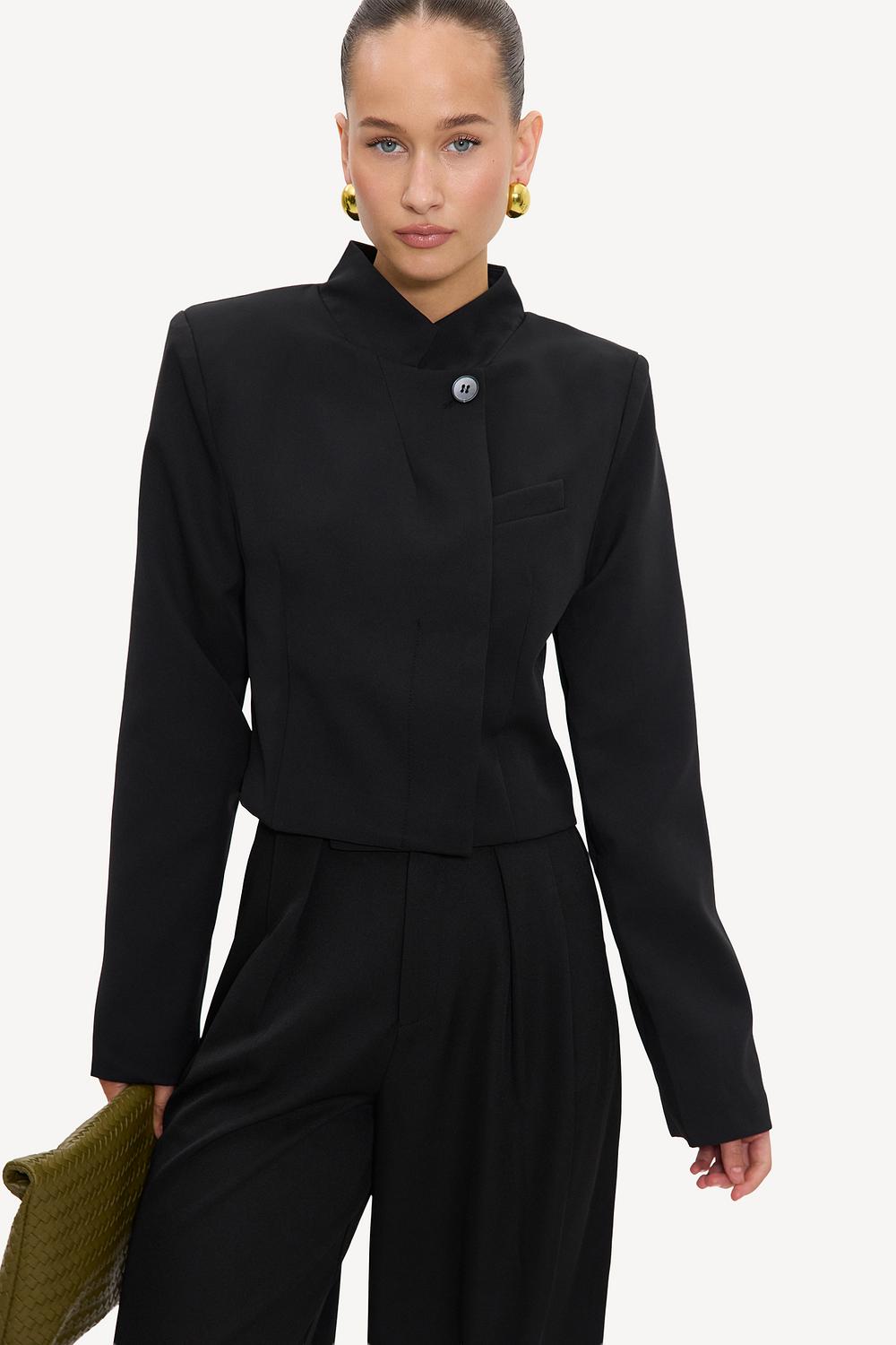 Blazer noir à boutons